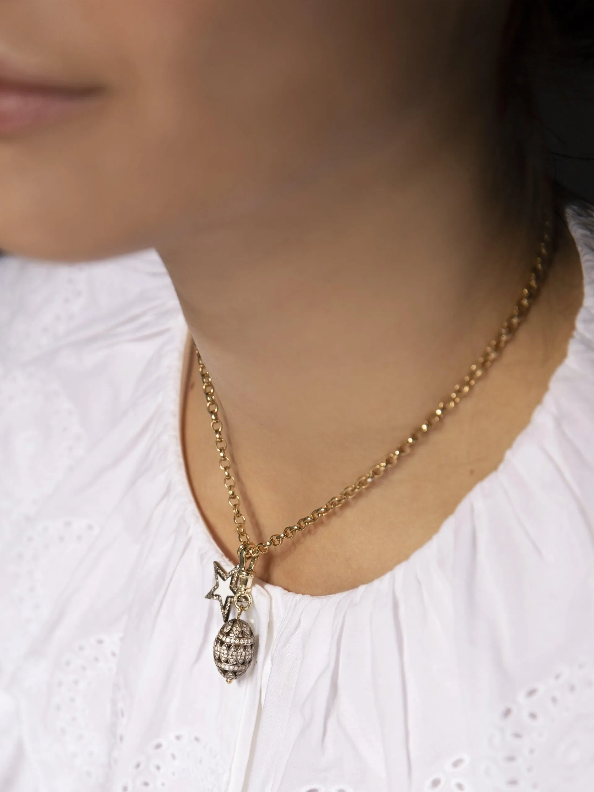 Diamond and white enamel chunky star necklace