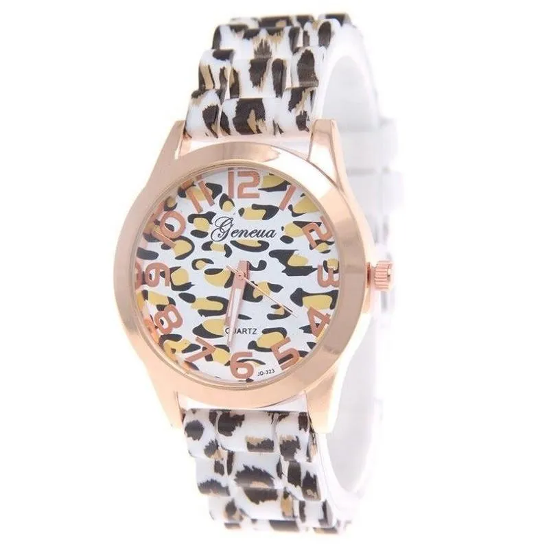 Fierce Fashion Leopard Print Silicone Strap Quartz Watch