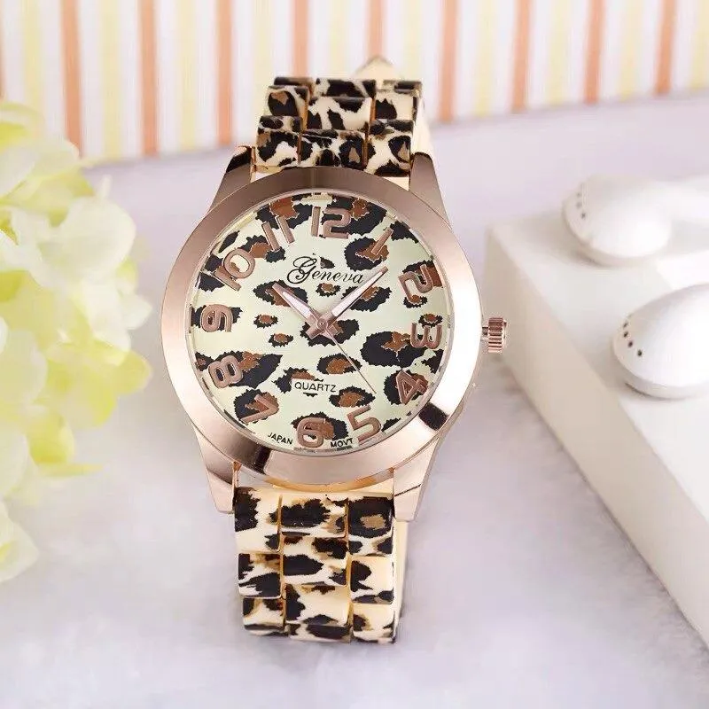 Fierce Fashion Leopard Print Silicone Strap Quartz Watch