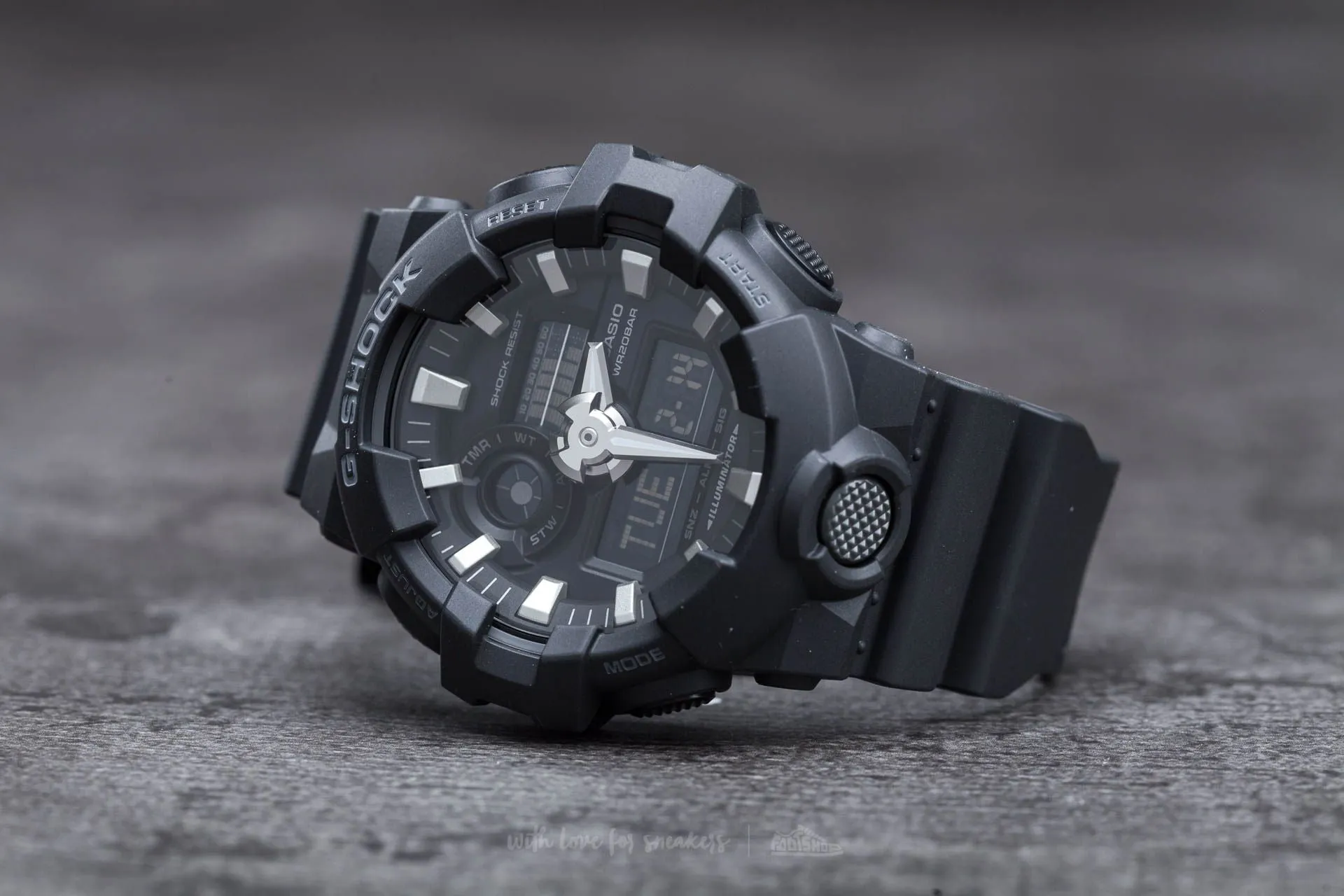 GA-700-1BDR