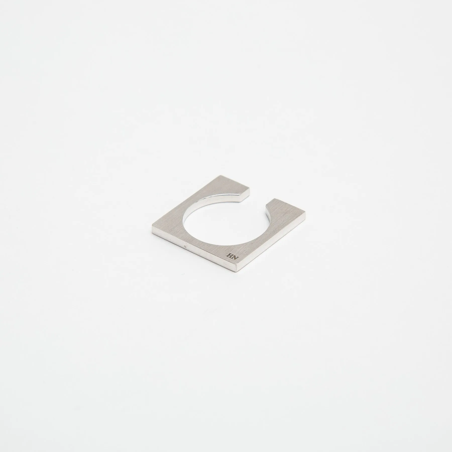 HADAR NORNBERG| ARC STRAIGHT OPEN EDGE RING