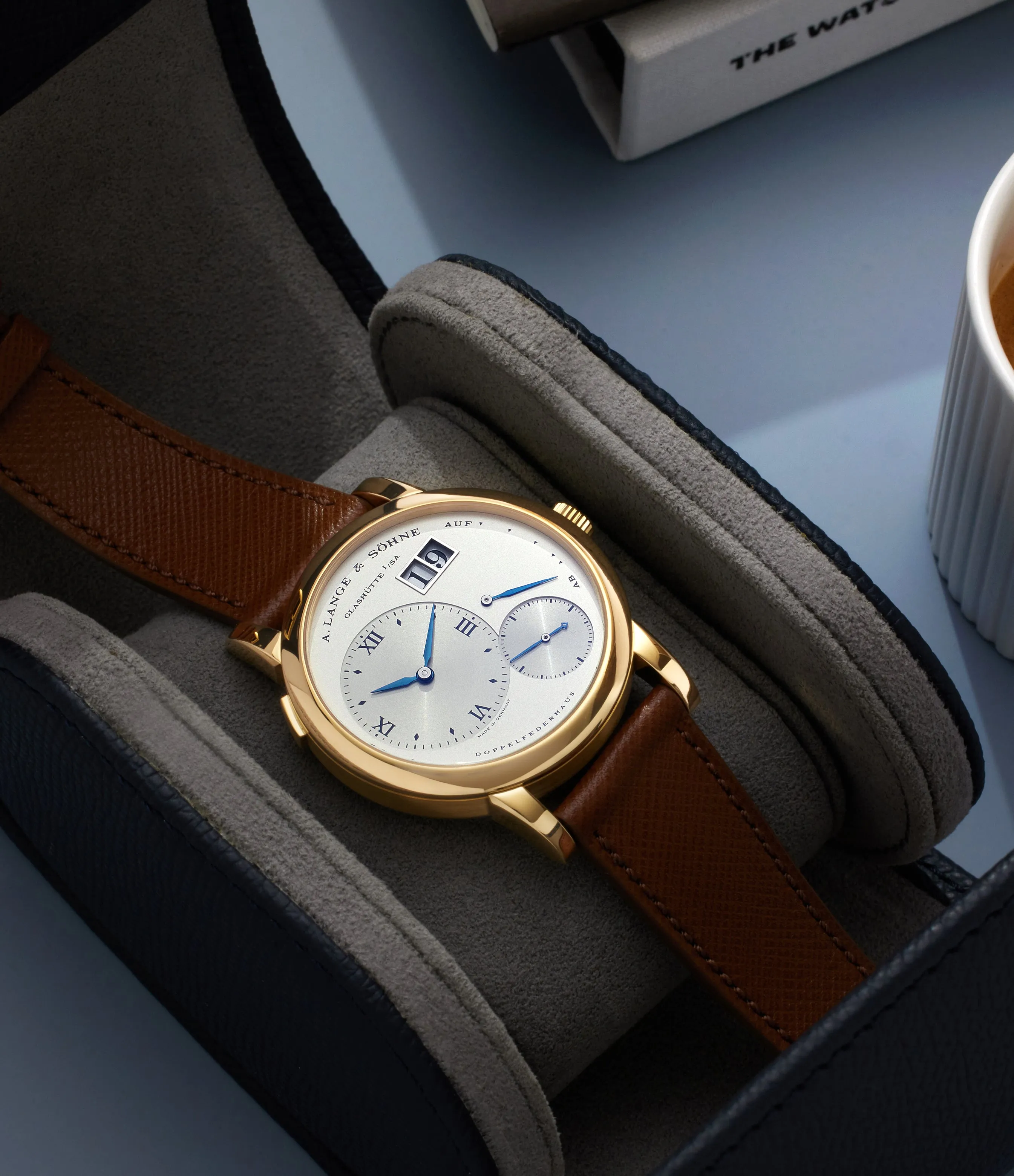 Lange 1 | 101.002 | Closed Caseback | Yellow Gold