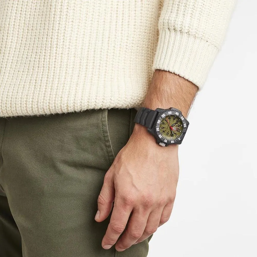 Luminox Men's Master Carbon Seal 3800 Series Gray Rubber Strap Green Dial Quartz Analog Watch - XS.3813.L