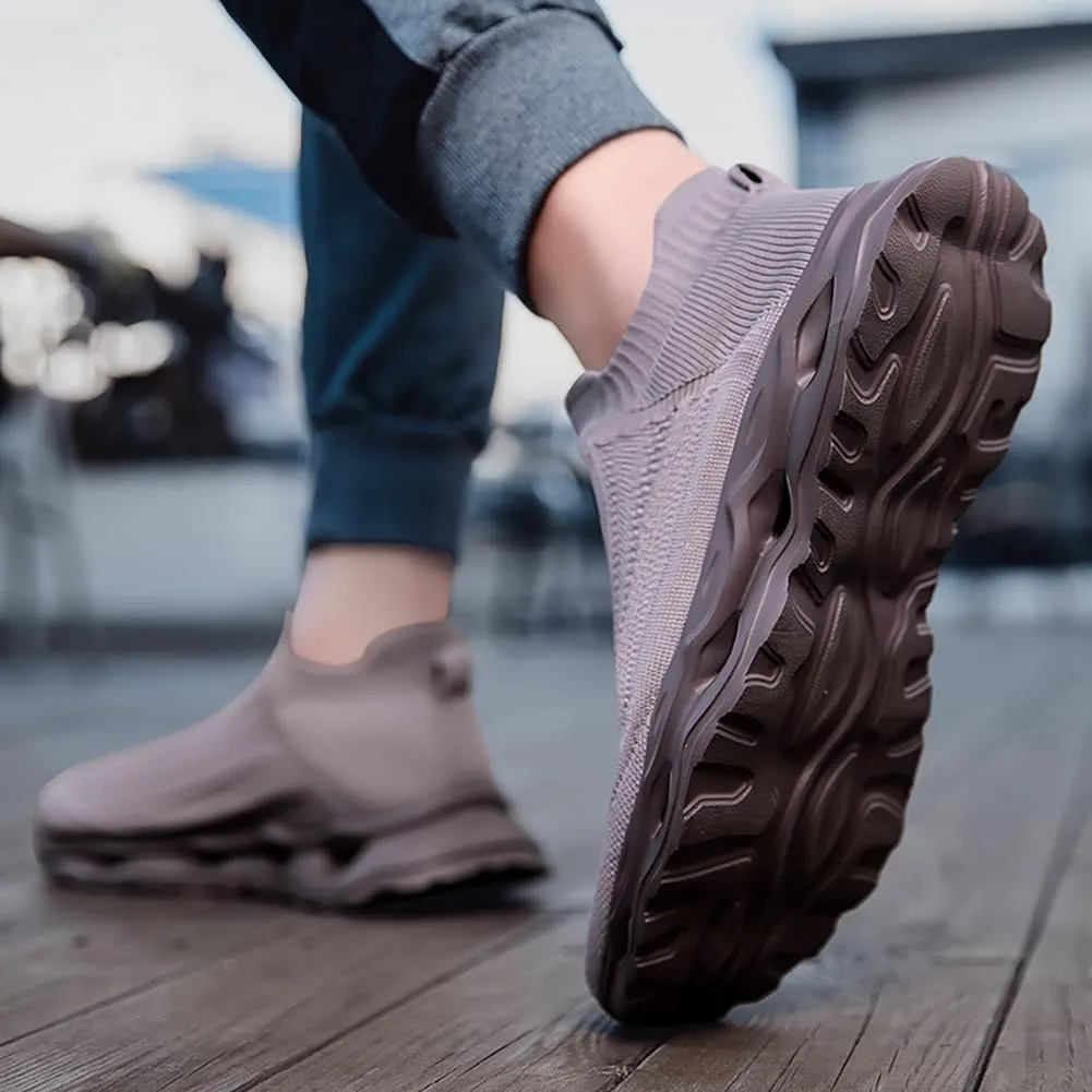 Unisex Slip On Walking Shoes Lightweight Fashion Sneakers Breathable Flying Mesh Workout Sports Shoes Couple Non Slip Running Shoes Casual Socks Shoes