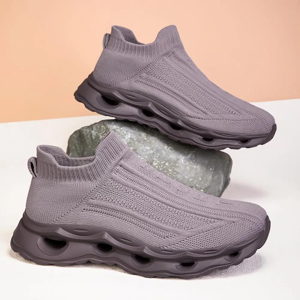 Unisex Slip On Walking Shoes Lightweight Fashion Sneakers Breathable Flying Mesh Workout Sports Shoes Couple Non Slip Running Shoes Casual Socks Shoes