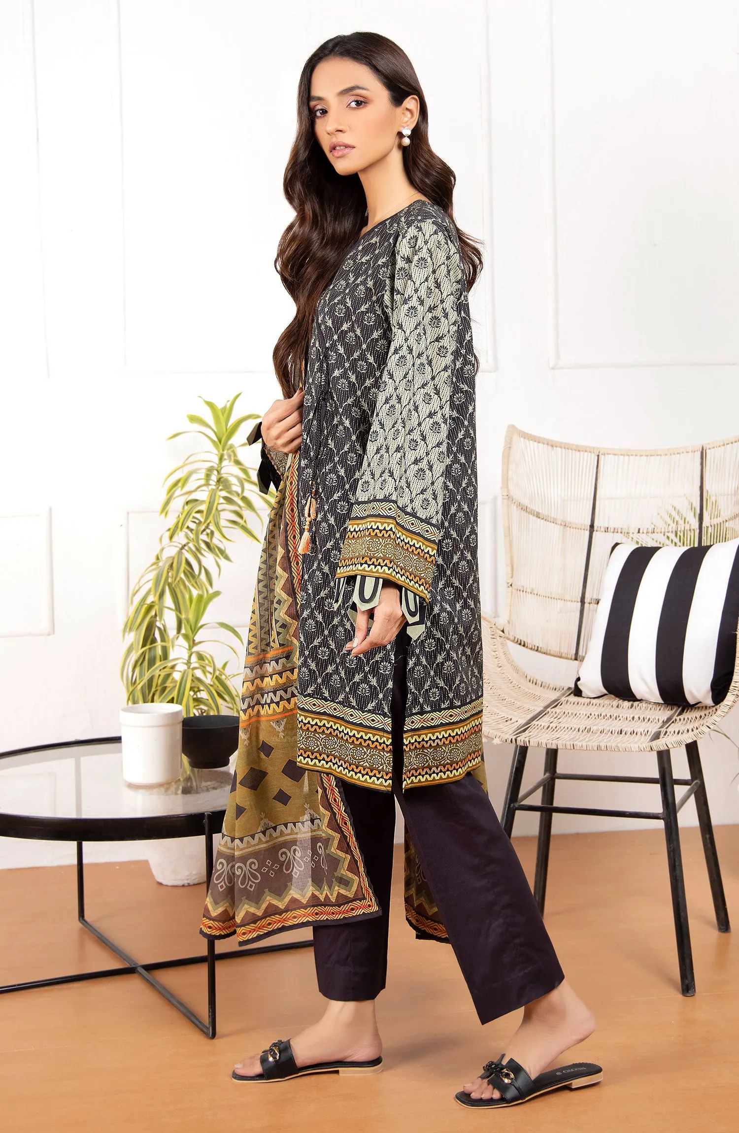 Unstitched 2 Piece Printed Lawn Shirt Dupatta (NRDS-21-57/U BLACK)